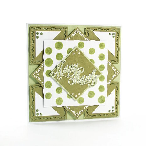 Nuvo &bull; Crystal drops Ivory seashell 675N