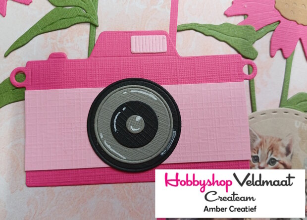Vaessen Creative &bull; Mini Snij- en Embossingmallen Vintage Camera 9st.